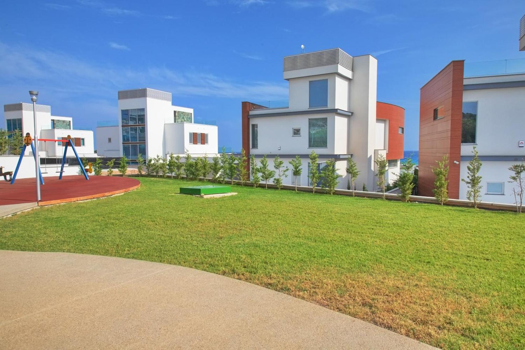 Beachfront Luxury Villa Idania Ayia Napa Exterior photo