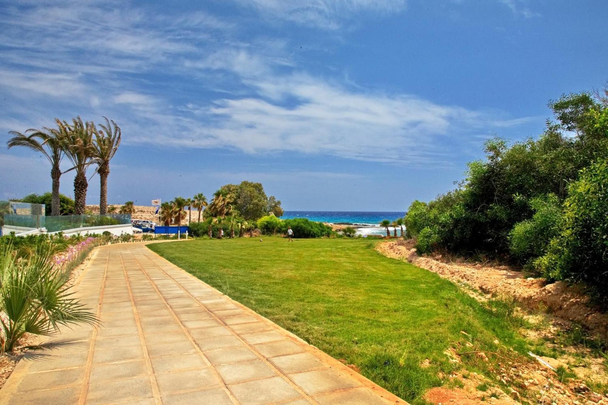Beachfront Luxury Villa Idania Ayia Napa Exterior photo