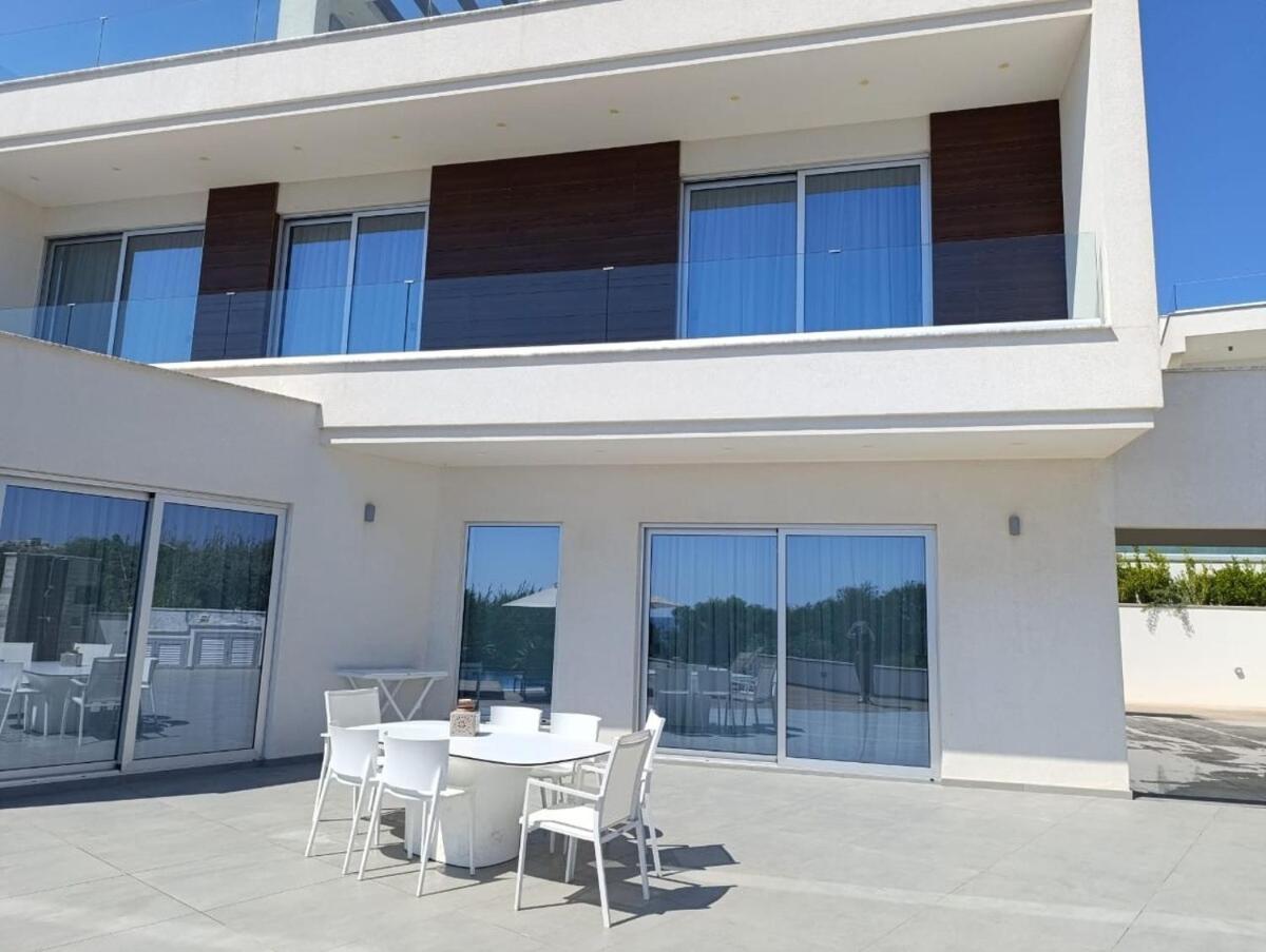 Beachfront Luxury Villa Idania Ayia Napa Exterior photo