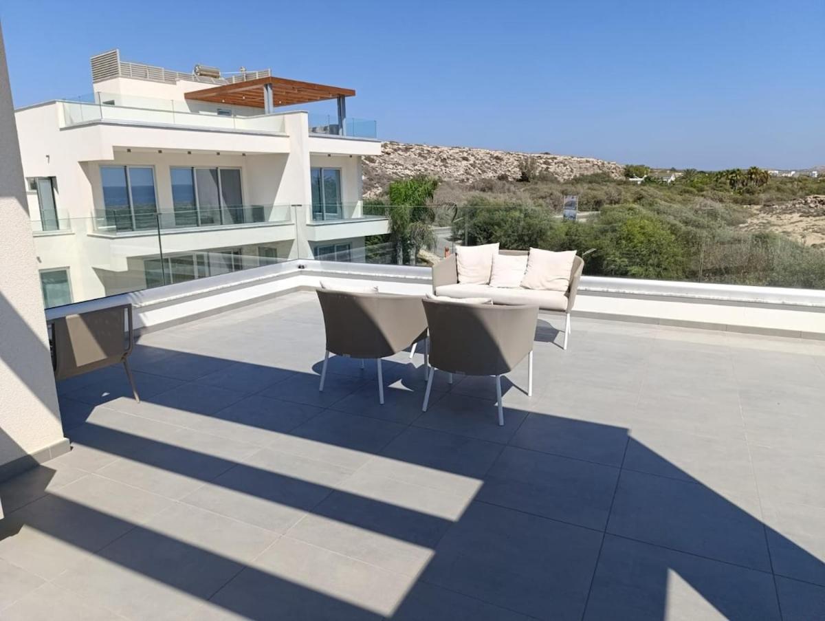 Beachfront Luxury Villa Idania Ayia Napa Exterior photo
